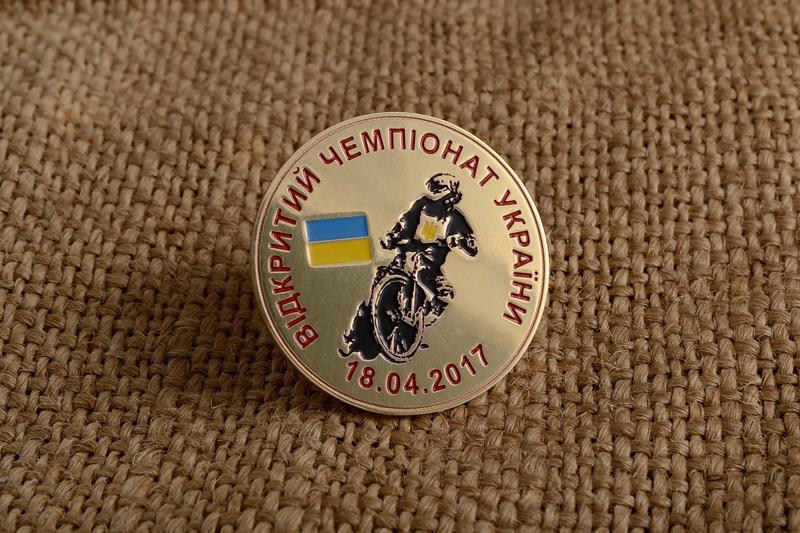 Значок Гонщик 