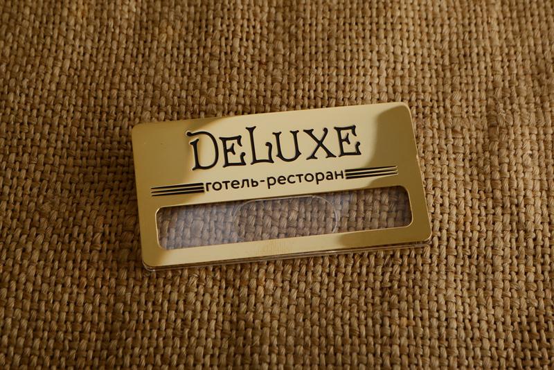 Бейдж Deluxe
