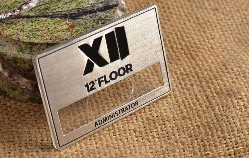 Бейджи 12th floor