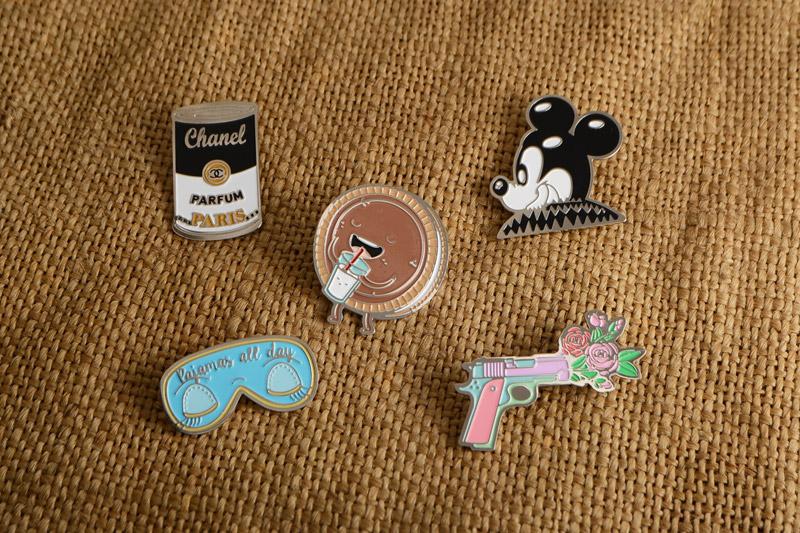 Значки Піни Mickey Mouse